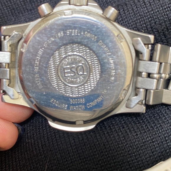 ESQ Esquire Swiss Quartz Watch 100m Water Resistant! - Picture 4 of 4